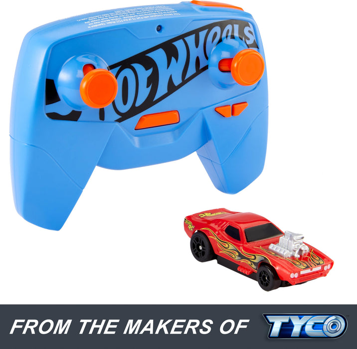 Hot Wheels RC Toy Car, Remote-Control Rodger Dodger in 1:64 Scale, Works On- & Off-Track